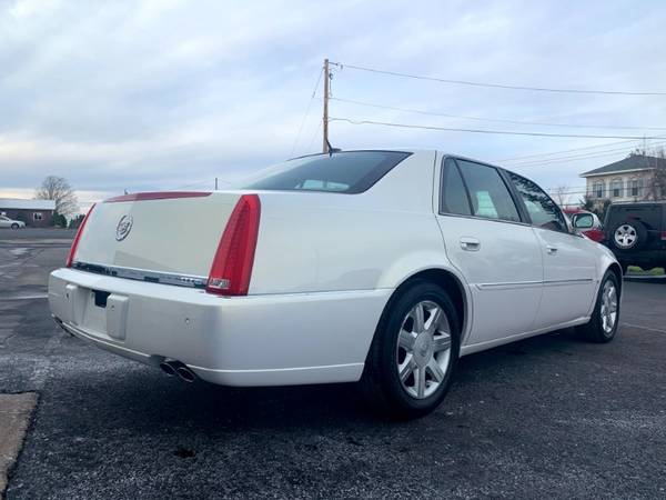 2006 Cadillac DTS Sedan - cars & trucks - by dealer - vehicle... for sale in Westmoreland, NY – photo 6