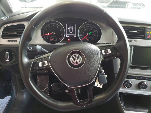 2017 Volkswagen Golf VW TSI S 4-Door Hatchback for sale in Portland, OR – photo 16