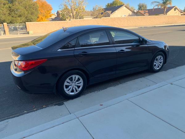 2011 HYUNDAI SONATA - cars & trucks - by owner - vehicle automotive... for sale in Lancaster, CA – photo 4
