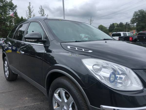 Loaded! 2008 Buick Enclave CXL! 3rd Row! Clean! for sale in Ortonville, MI – photo 12