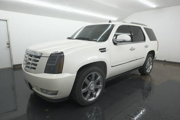 2009 Cadillac Escalade Sport Utility 4D - - by for sale in Other, KY – photo 3