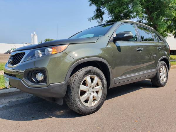 2013 Kia Sorento LX ***Super Clean, Price Greatly Reduced!* - cars &... for sale in Minneapolis, MN – photo 9