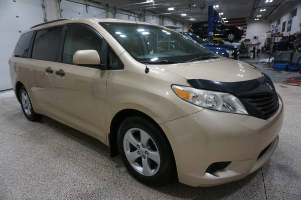 Navigation/Low Miles/DVD/Seats Seven 2012 Toyota Sienna - cars & for sale in Ammon, ID – photo 2