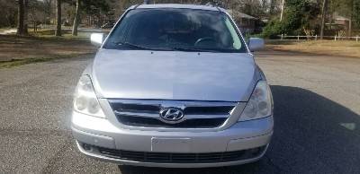 2008 Hyundai Entourage for sale in Marietta, GA – photo 2