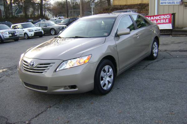 2007 TOYOTA CAMRY LE, RUNS SMOOTH, ONLY 125K - - by for sale in Lynchburg, VA