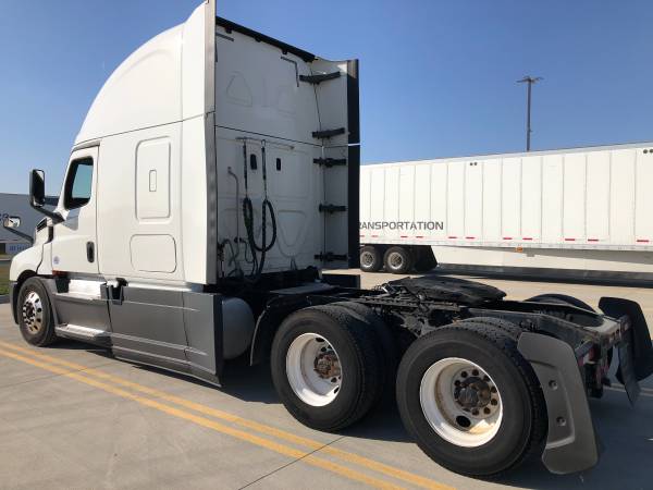 2018 Freightliner Cascadia (399k miles) Unit 18232 for sale in Joliet, IL – photo 6