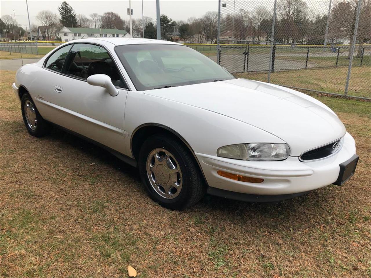 1997 Buick Riviera for sale in Milford City, CT – photo 8