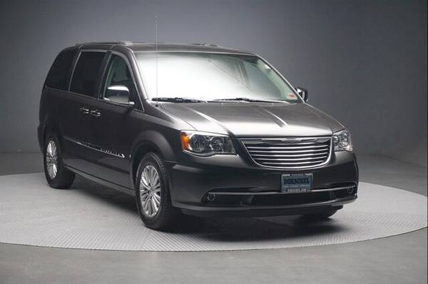 2016 Chrysler Town & Country FWD Minivan Passenger Van Touring-L for sale in Rochester , NY – photo 20