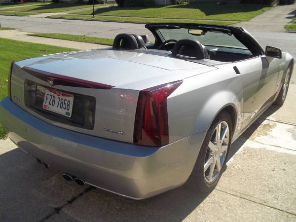 Cadillac XLR - cars & trucks - by owner - vehicle automotive sale for sale in North Royalton, OH