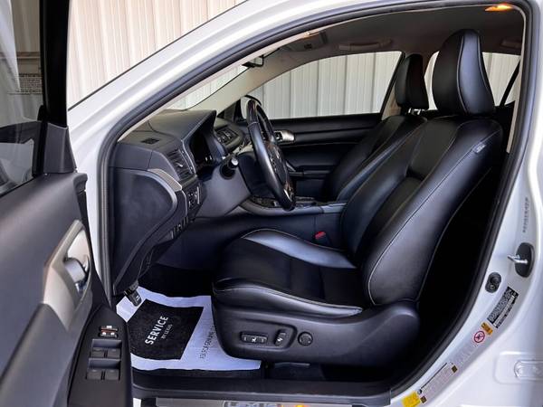 2017 Lexus CT 200h Base 4dr Hatchback 38, 188 Miles for sale in Bellevue, NE – photo 9
