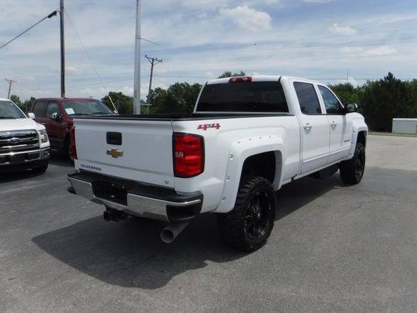 2018 Chevrolet Silverado 2500 HD Crew Cab 4WD LT Pickup 4D 6 1/2 ft Tr for sale in Harrisonville, MO – photo 9