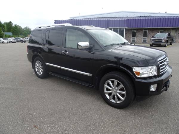 2010 INFINITI QX56-LUXURY AT AN AFFORDABLE PRICE! for sale in Comstock Park, MI – photo 3
