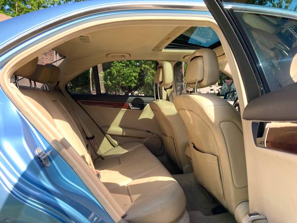 2011 Mercedes Benz C300 4Matic Leather Sunroof Bluetooth Key Less for sale in Lafayette, LA – photo 12