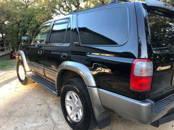 1999 1 owner show room condition 4wd 4runner rear locker fully loaded for sale in Burleson, TX – photo 23