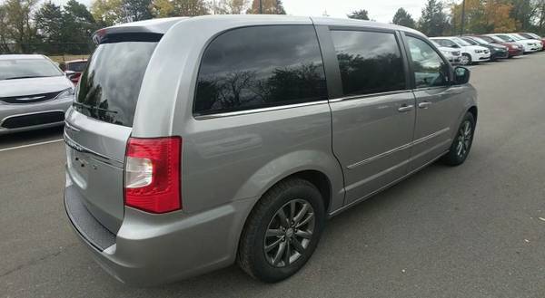 2016 Chrysler Town and Country S with 54K miles. 90 day warranty for sale in Jordan, MN – photo 4