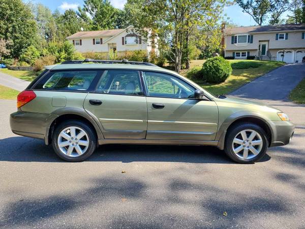 2007 subaru legacy outback for sale in Ridgefield, NY – photo 2