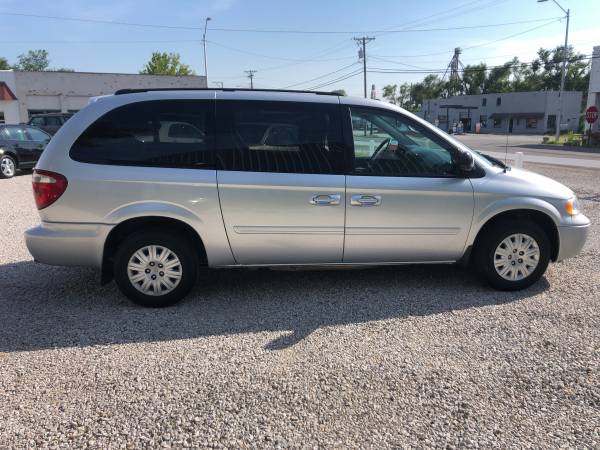 2005 Chrysler Town & Country LX Minivan 4D for sale in Drexel, MO – photo 4