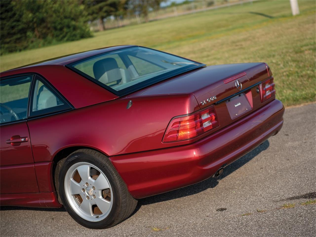 For Sale at Auction: 1999 Mercedes-Benz SL500 for sale in Auburn, IN – photo 13
