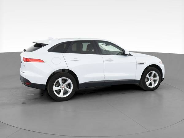 2018 Jag Jaguar FPACE 30t Premium Sport Utility 4D suv White -... for sale in NEWARK, NY – photo 12