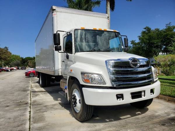 2016 Hino 268A, 26x102x102 large Lift Gate Factory Warranty until 2021 for sale in Pompano Beach, FL