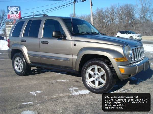 2007 Jeep Liberty Limited 4WD - - by dealer - vehicle for sale in Highland Park, IL – photo 2