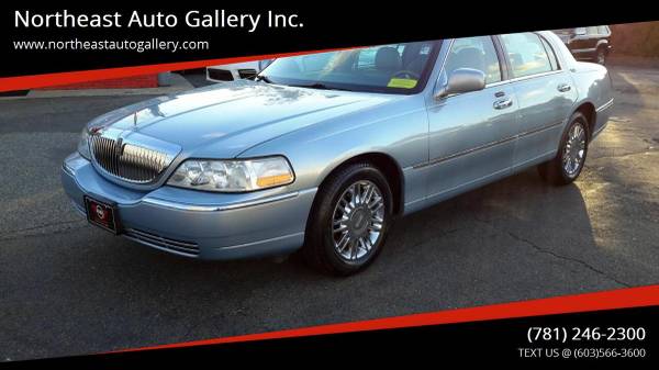 2006 Lincoln Town Car Signature Limited 4dr Sedan - SUPER CLEAN!... for sale in Wakefield, MA
