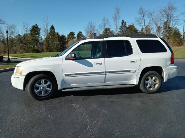 2004 GMC Envoy XL 4 WD - cars & trucks - by dealer - vehicle... for sale in Bloomington, IN – photo 13