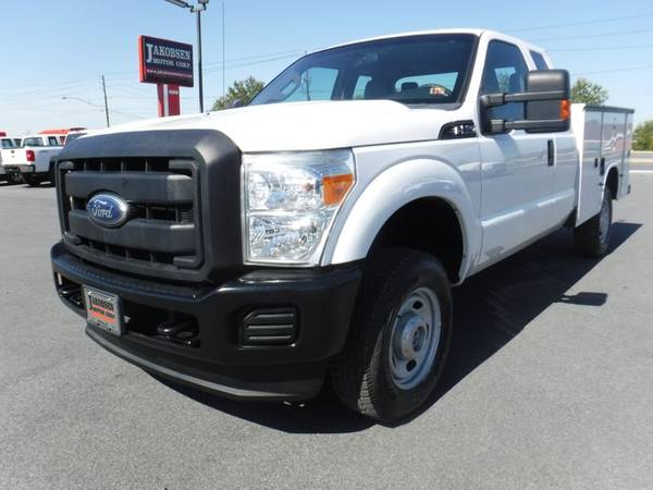 2011 *Ford* *F350* *Extended* Cab Utility 4x4 for sale in Ephrata, PA – photo 17