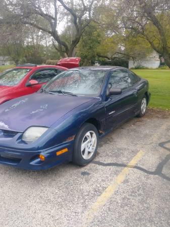 2002 Pontiac Sunfire for sale in Evansville, WI – photo 2
