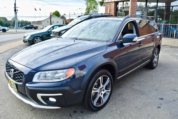 2015 Volvo XC70 T6 Premier Plus 4WD Clean Car for sale in Erie, PA – photo 2