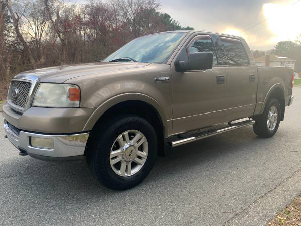 2004 FORD F150 4x4 SUPER CREW LARIAT RUST FREE FLORIDA TRUCK! - cars for sale in White River Junction, VT