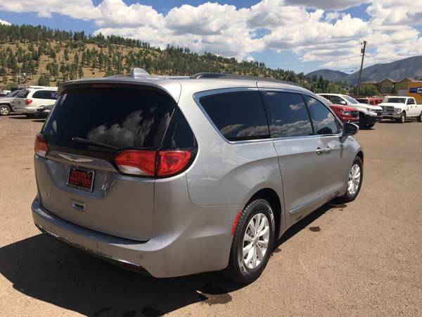 2017 Chrysler Pacifica **Easy Financing at Terry Marxen** for sale in Flagstaff, NM – photo 9