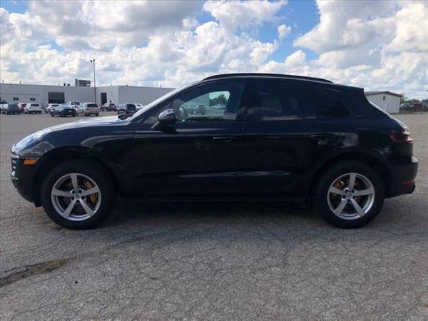 2018 Porsche Macan Base - SUV - - by dealer - vehicle for sale in Waterford, MI – photo 11