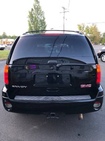 An Impressive 2008 GMC Envoy with 138,597 Miles-eastern CT for sale in Suffield, CT – photo 4