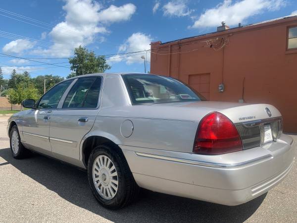 2007 MERCURY GRAND MARQUIS LS ULTIMATE LEATHER LOW MILES ONLY 76K for sale in Cedar Rapids, IA – photo 3