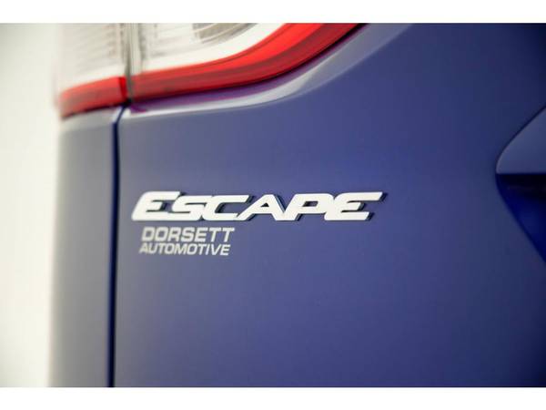 2016 Ford Escape hatchback Deep Impact Blue - cars & trucks - by... for sale in Terre Haute, IN – photo 8