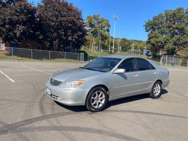 2004 toyota Camry runs great for sale in Shelton, CT – photo 3