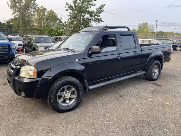 2003 Nissan Frontier Crew Cab SE Pickup 4D 4 1/2 ft EZ-FINANCING! -... for sale in Garfield, NY – photo 2