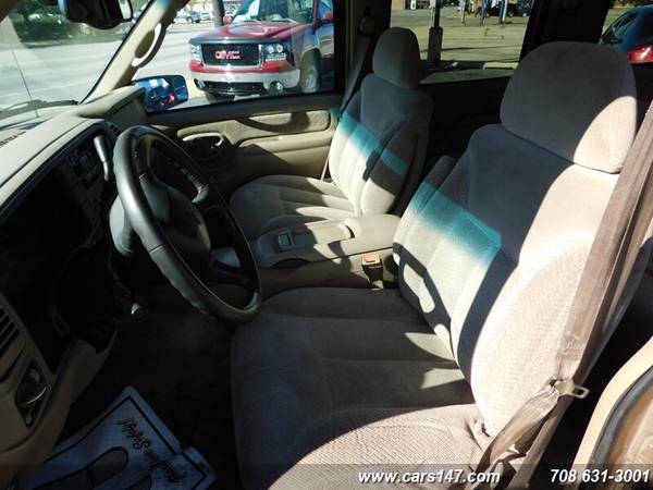 1999 Chevrolet Suburban K1500 - - by dealer - vehicle for sale in Midlothian, IL – photo 22