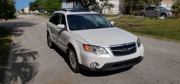 Subaru Outback 2009 - cars & trucks - by owner - vehicle automotive... for sale in West Palm Beach, FL – photo 3