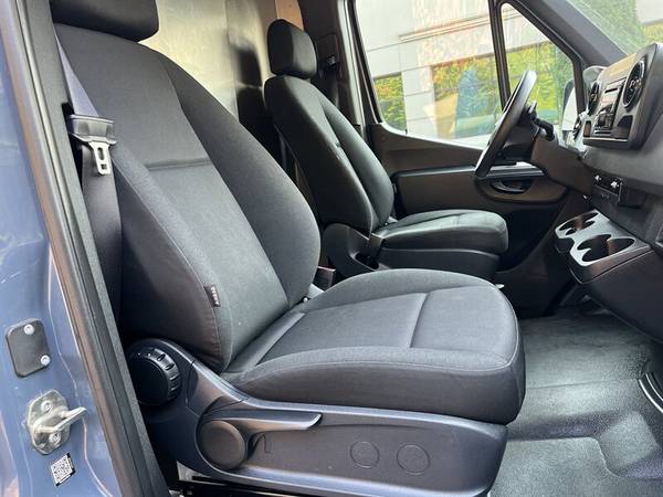2019 Mercedes-Benz Sprinter 2500 Diesel Cargo Van 170 WB only 37k for sale in Other, OR – photo 22
