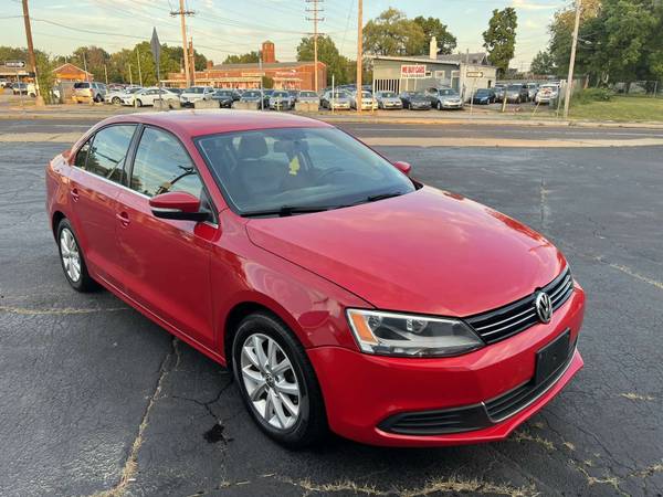 2014 Volkswagen Jetta SE FULLY-LOADED RELIABLE GAS SAVER for sale in Saint Louis, MO