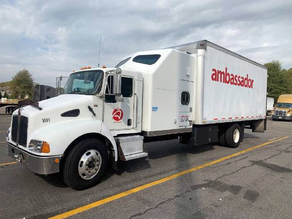 Expediter 2008 NON CDL Kenworth Box Truck Sleeper Expedite for sale in ...