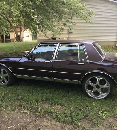 1986 Burgundy Chevy Caprice for sale in Clarksville, TN – photo 7