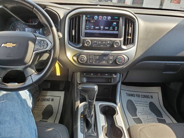 2017 Chevrolet Colorado 4WD Crew Cab LT for sale in Grayslake, IL – photo 20