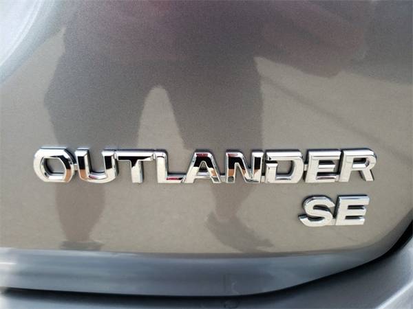 2018 Mitsubishi Outlander SE suv Mercury Gray Metallic for sale in Fayetteville, AR – photo 10