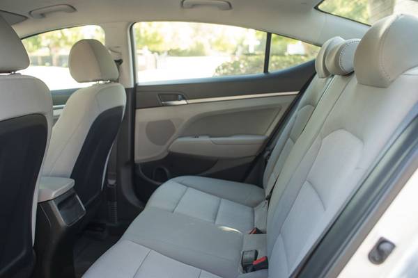 2018 Hyundai Elantra SEL sedan Symphony Silver for sale in San Luis Obispo, CA – photo 10