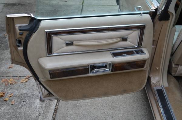 1979 Lincoln Town Car - cars & trucks - by owner - vehicle... for sale in Cincinnati, OH – photo 12