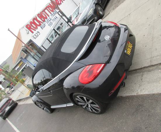 2014 VOLKSWAGEN BEETLE 2.0L TURBO CONVERTIBLE R-LINE - cars & trucks... for sale in North Hollywood, CA – photo 13