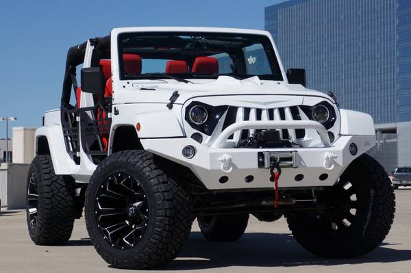 2015 Jeep Wrangler Unlimited ( NICEST JEEPS UNDER 50K ) - cars & for sale in Austin, TX – photo 2